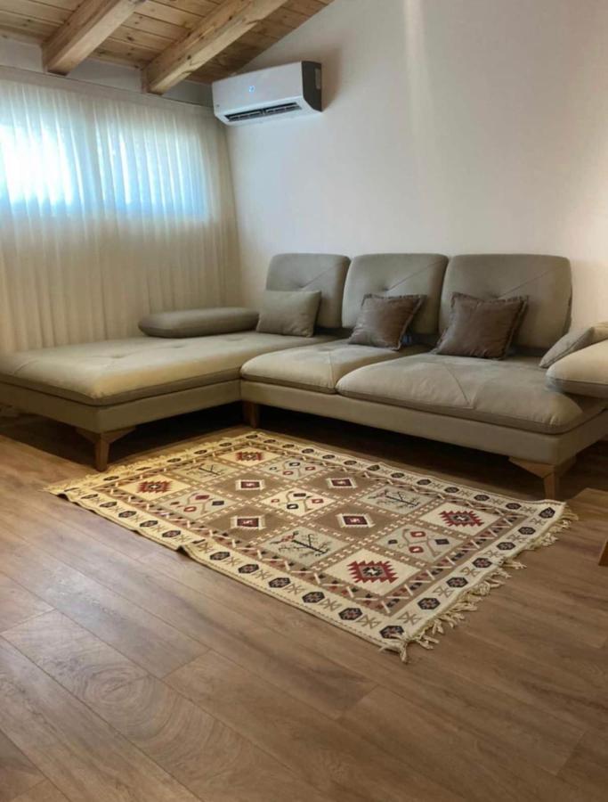 Lovely Loft 1-Bedroom In The Heart Of טיראנה מראה חיצוני תמונה